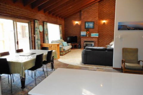 Norfolk At Hat Head - Southport Accommodation 0