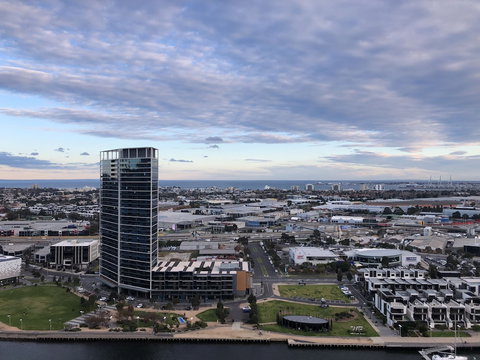 Melbourne CBD Victoria Harbour Short Stay Service Apartments - Accommodation Southport 4