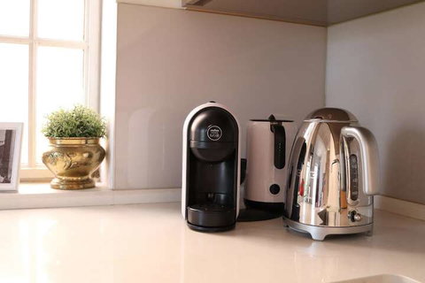 Alcaston House - Rejuvenate Stays - Accommodation Southport 7