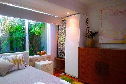 Luxury Escape - Southport Accommodation 6