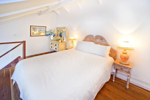 TRANQUILO BEACH HOUSE - Southport Accommodation 2