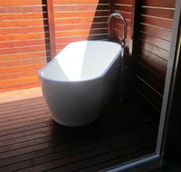 Yurt by Sea - Southport Accommodation