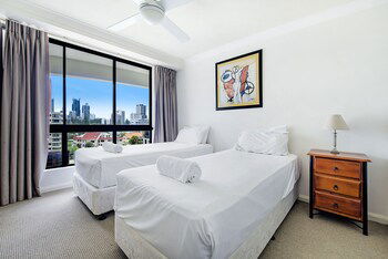Victoria Square Apartment Broadbeach Level 9 - Southport Accommodation 1