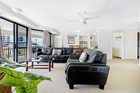 Victoria Square Apartment Broadbeach Level 9 - Southport Accommodation 0