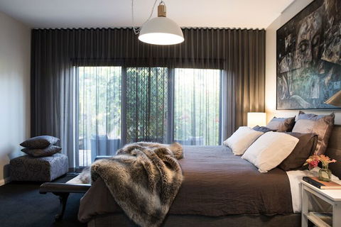 Arya - Southport Accommodation 6