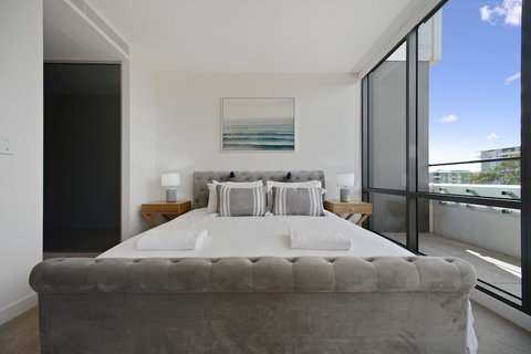 Brand New Fully Furnished Apartment Near Macquarie Centre - Accommodation Southport 3