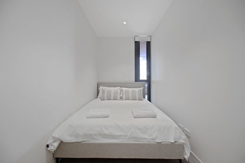 Brand New Fully Furnished Apartment Near Macquarie Centre - Accommodation Southport 0