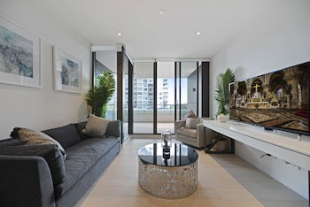 Brand New Fully Furnished Apartment Near Macquarie Centre - Accommodation Southport 6