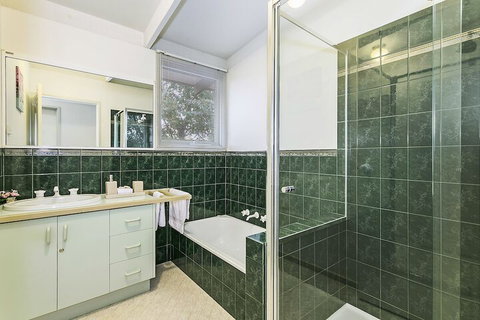 Banksia On The Bay - Accommodation Southport 6