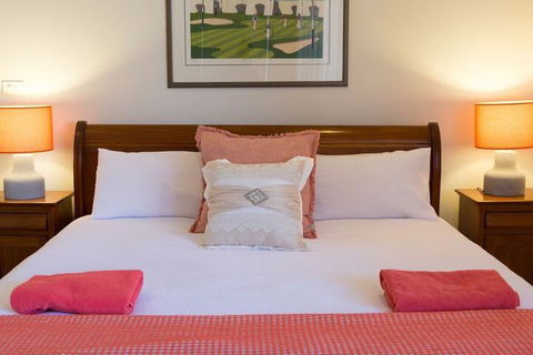 VUES At Salamander Bay - Southport Accommodation 1