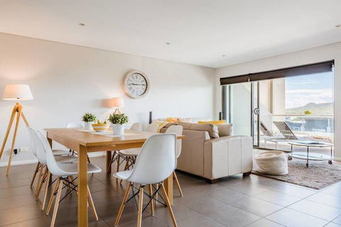 SOLARIS At Fingal Bay - Southport Accommodation 1