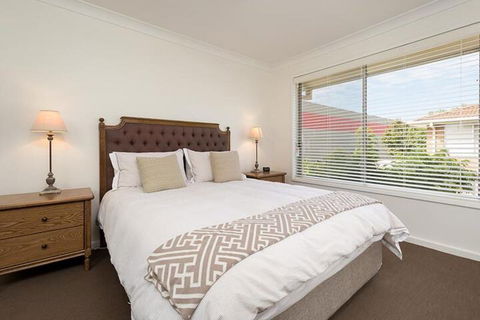 Living In Luxury Central & Sophisticated - Southport Accommodation 2