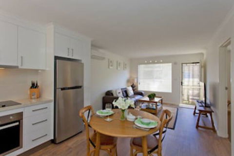 Boutique Apartment Central & Sophisticated - Southport Accommodation 0