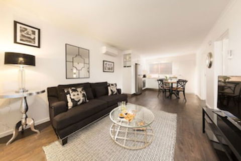 The Manhattan Central & Sophisticated - Southport Accommodation 0