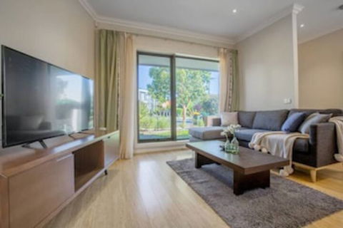 70 Greenbell Doncaster - Southport Accommodation 0