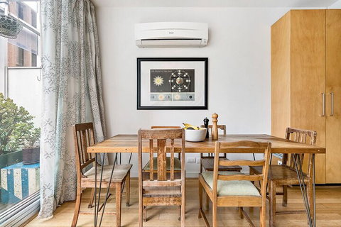 Zelda 1 Bedroom Central CBD Apartment - Southport Accommodation 2