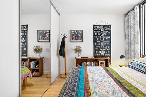 Zelda 1 Bedroom Central CBD Apartment - Southport Accommodation 6