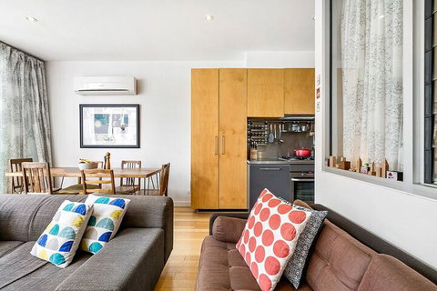 Zelda 1 Bedroom Central CBD Apartment - Southport Accommodation 4