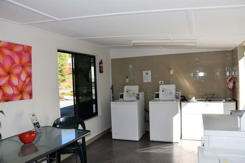 Mt Larcom Tourist Park - Southport Accommodation 3