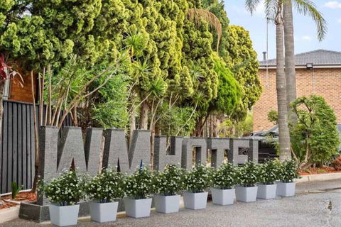 WM Hotel Bankstown - Southport Accommodation 1