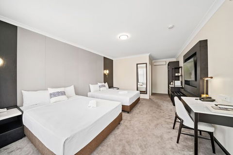 WM Hotel Bankstown - Southport Accommodation 7