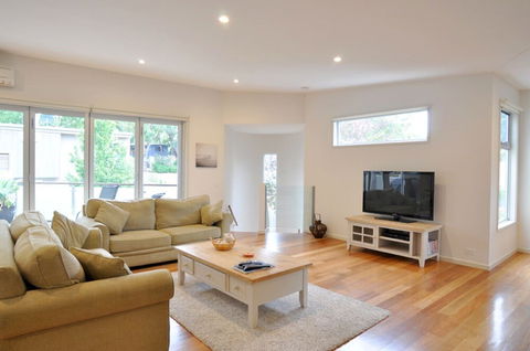 LA MER Centrally Located Free Wifi - Southport Accommodation 1