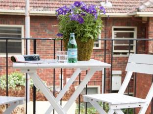 Apartment2c Marlo - Accommodation Southport 0