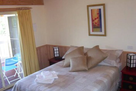 Yarraglen BnB - Accommodation Southport 4