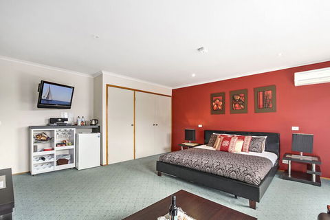 Venus Escapes Guesthouse - Southport Accommodation 7