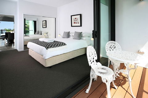 Views From Red Hill - Southport Accommodation 1