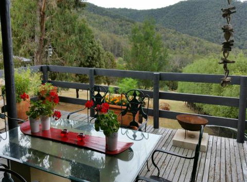 Alps Lodge - Accommodation Southport 6