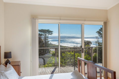 Surfside - Accommodation Southport 3