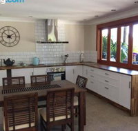 Takura Heights Modern Country Apartment with Pool Access - Southport Accommodation