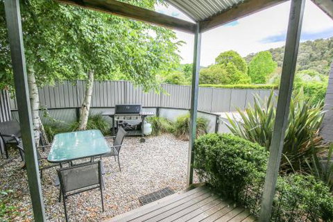 Allambie Cottages Villa 1 - Accommodation Southport 5