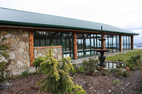 Woodbridge Hill Hideaway - Accommodation Southport 1