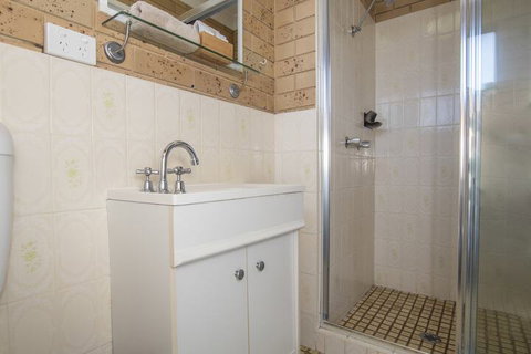 Coast Inn Motel - Southport Accommodation 4