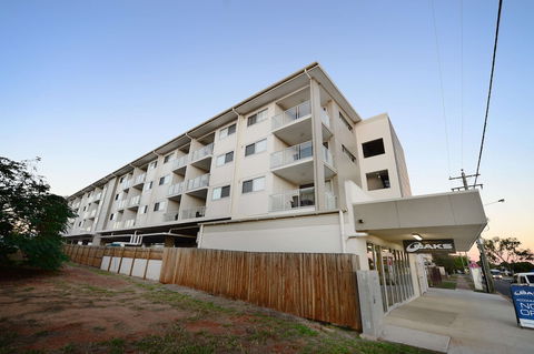 Oaks Moranbah Suites - Accommodation Southport 4