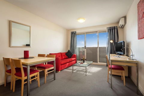 Quest Castle Hill - Southport Accommodation 1