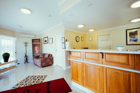 Club Motor Inn - Southport Accommodation 6