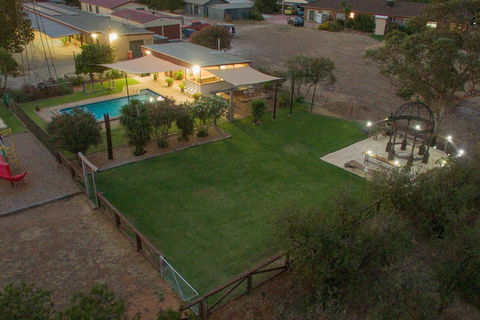 Angaston Vineyards Motel - Southport Accommodation 4