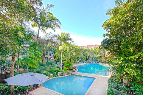Sanctuary Lake Apartments - Southport Accommodation 0