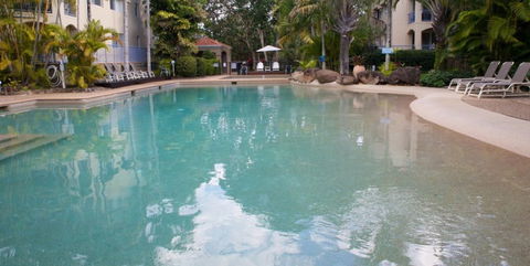 Sanctuary Lake Apartments - Southport Accommodation 5