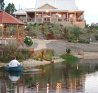 Blue Cliffs Retreat - Southport Accommodation