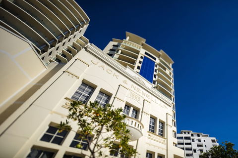 Jack & Newell Holiday Apartments - Southport Accommodation 0