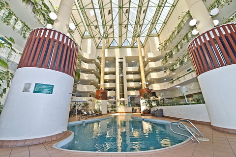 Atrium Resort Hotel - Southport Accommodation 2