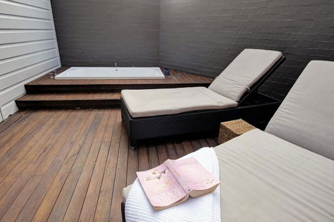 BEACH BAY BEE PET FRIENDLY - Southport Accommodation 4