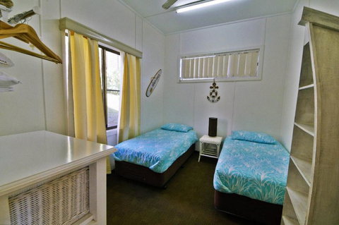 AAA Views 2 View Street - Accommodation Southport 7