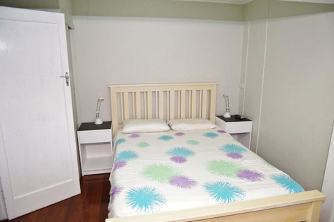 Apollo 2 9 Hodgson Street - Accommodation Southport 2