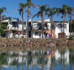 Beachfront 6 25 Willow Street - Southport Accommodation