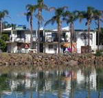 Beachfront 2 25 Willow Street - Southport Accommodation